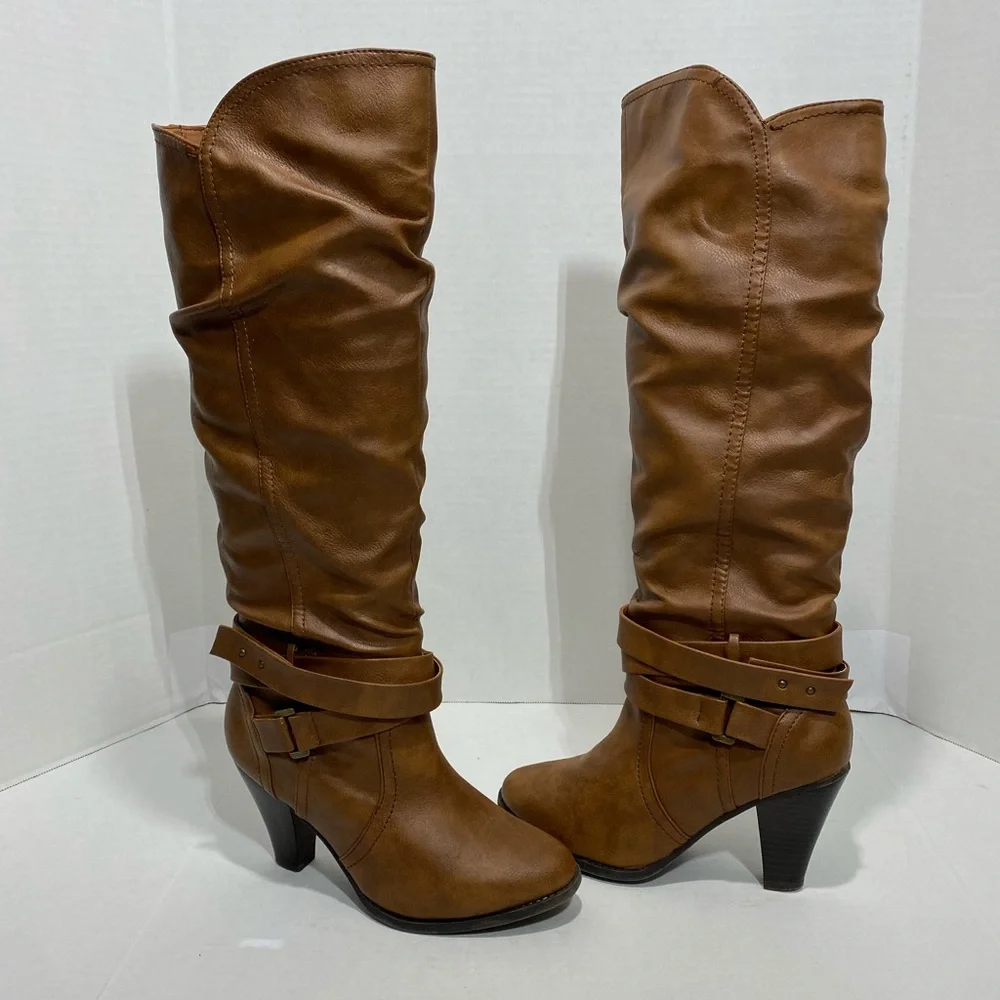 CHARMING CHARLIE KNEE HIGH BOOTS Size 8